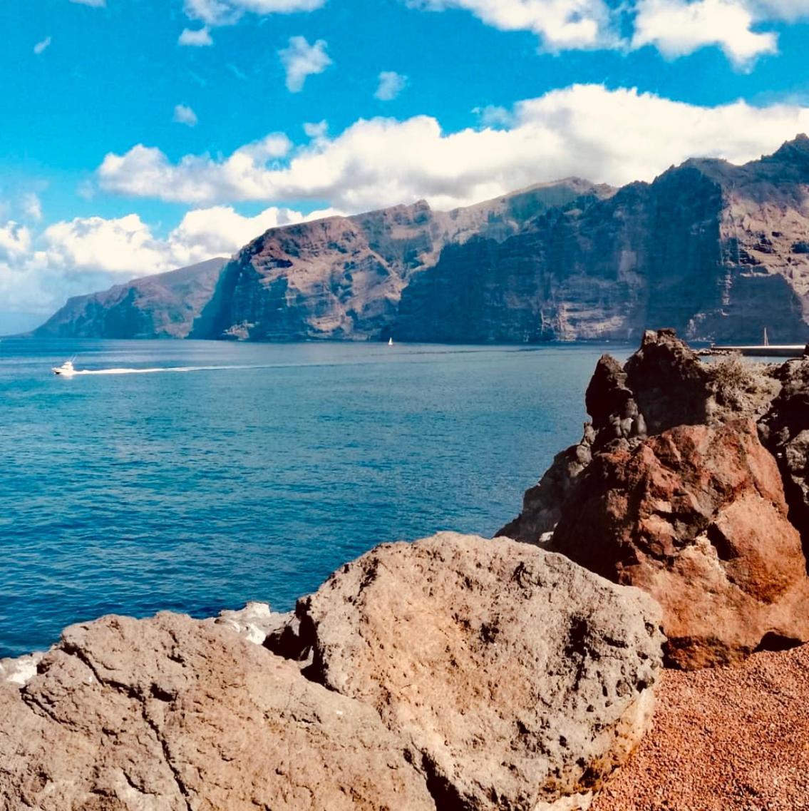 Casa Hugo - Ocean View, Quiet Pool, Fibre Net, Los Gigantes プエルト・デ・サンティアゴ エクステリア 写真