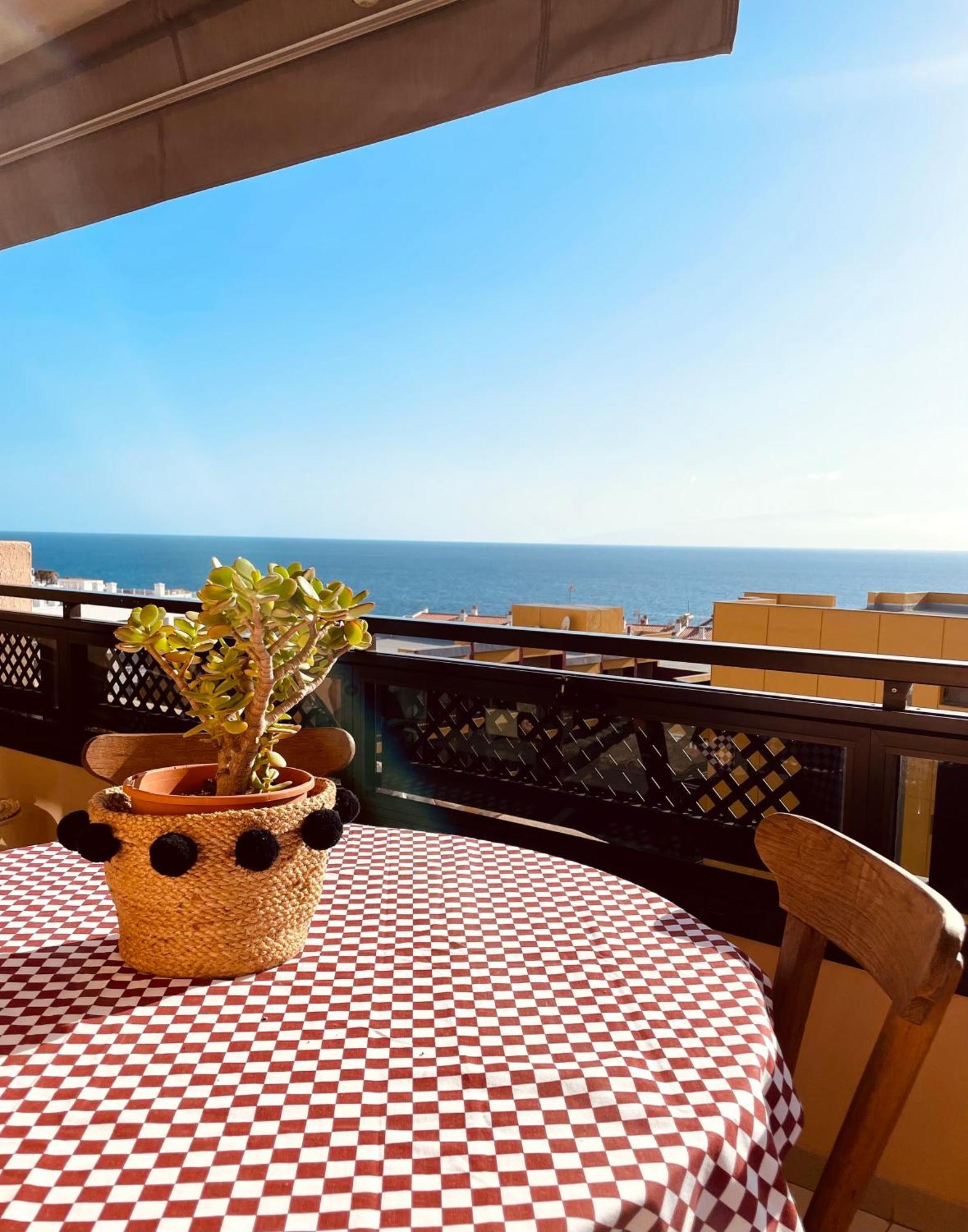 Casa Hugo - Ocean View, Quiet Pool, Fibre Net, Los Gigantes プエルト・デ・サンティアゴ エクステリア 写真
