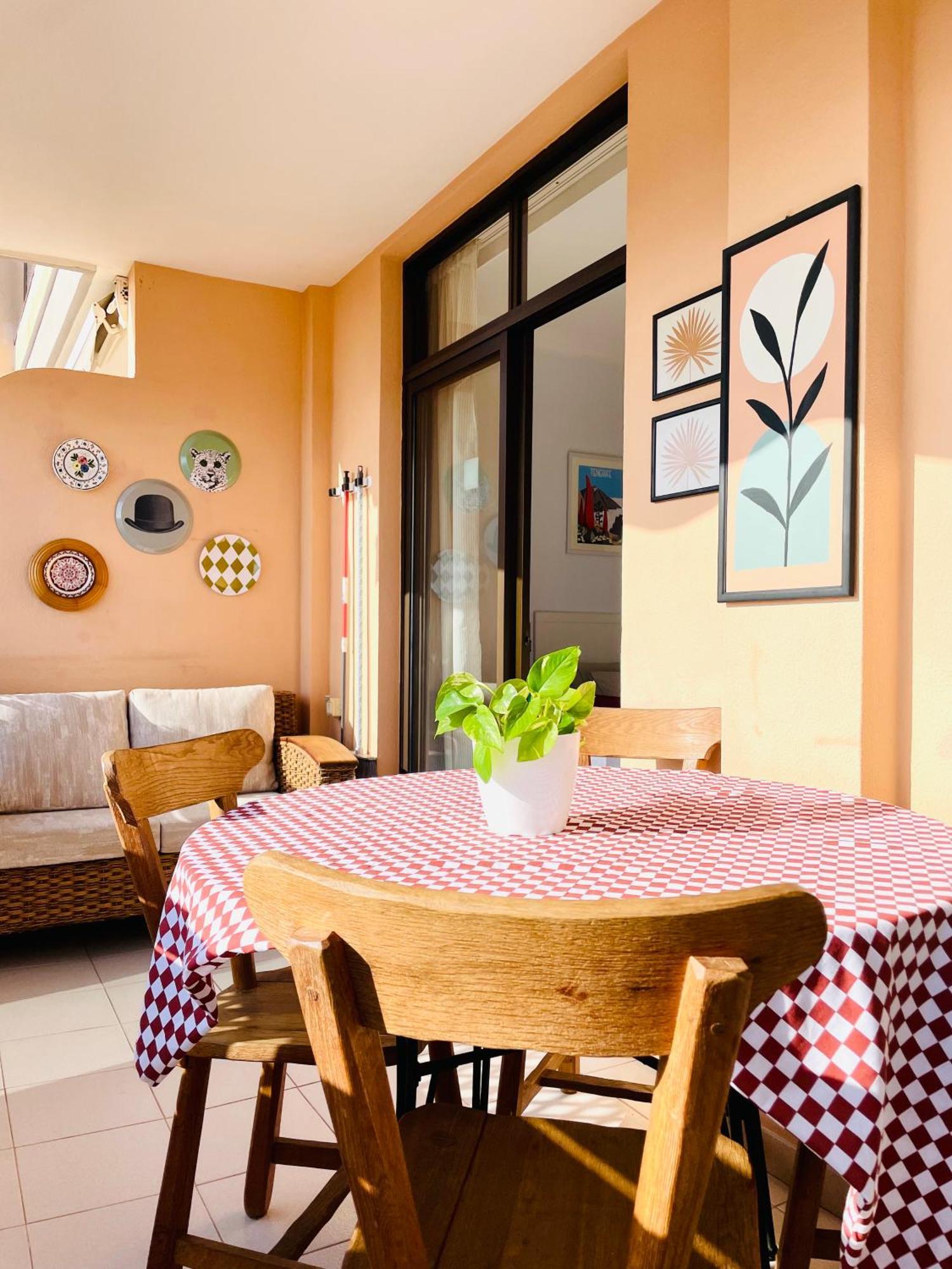 Casa Hugo - Ocean View, Quiet Pool, Fibre Net, Los Gigantes プエルト・デ・サンティアゴ エクステリア 写真